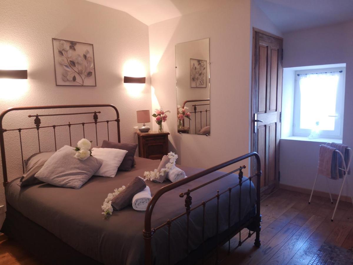 Auberge De L Helvie Chez Coco & Ricou Valvigneres Εξωτερικό φωτογραφία
