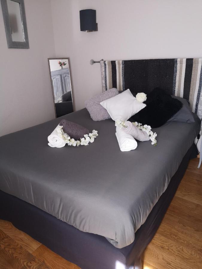 Auberge De L Helvie Chez Coco & Ricou Valvigneres Εξωτερικό φωτογραφία